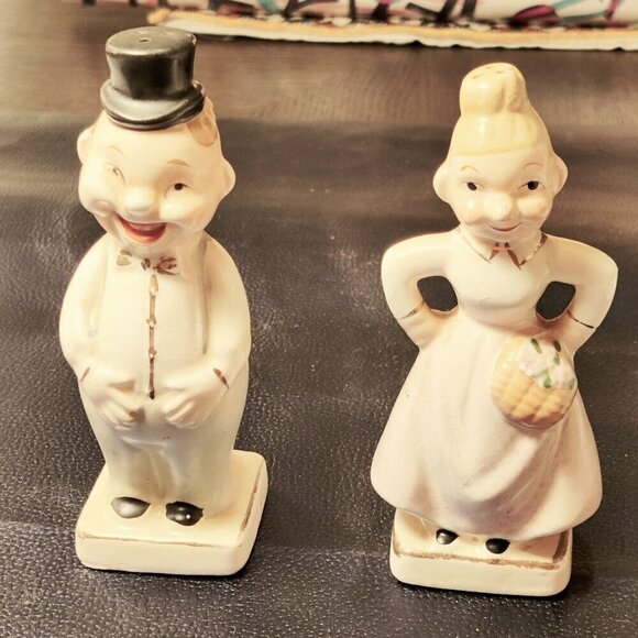 Happy/Angry Salt and Peppers, made in Japan. Vintage and in great condition 5" - Picture 1 of 8